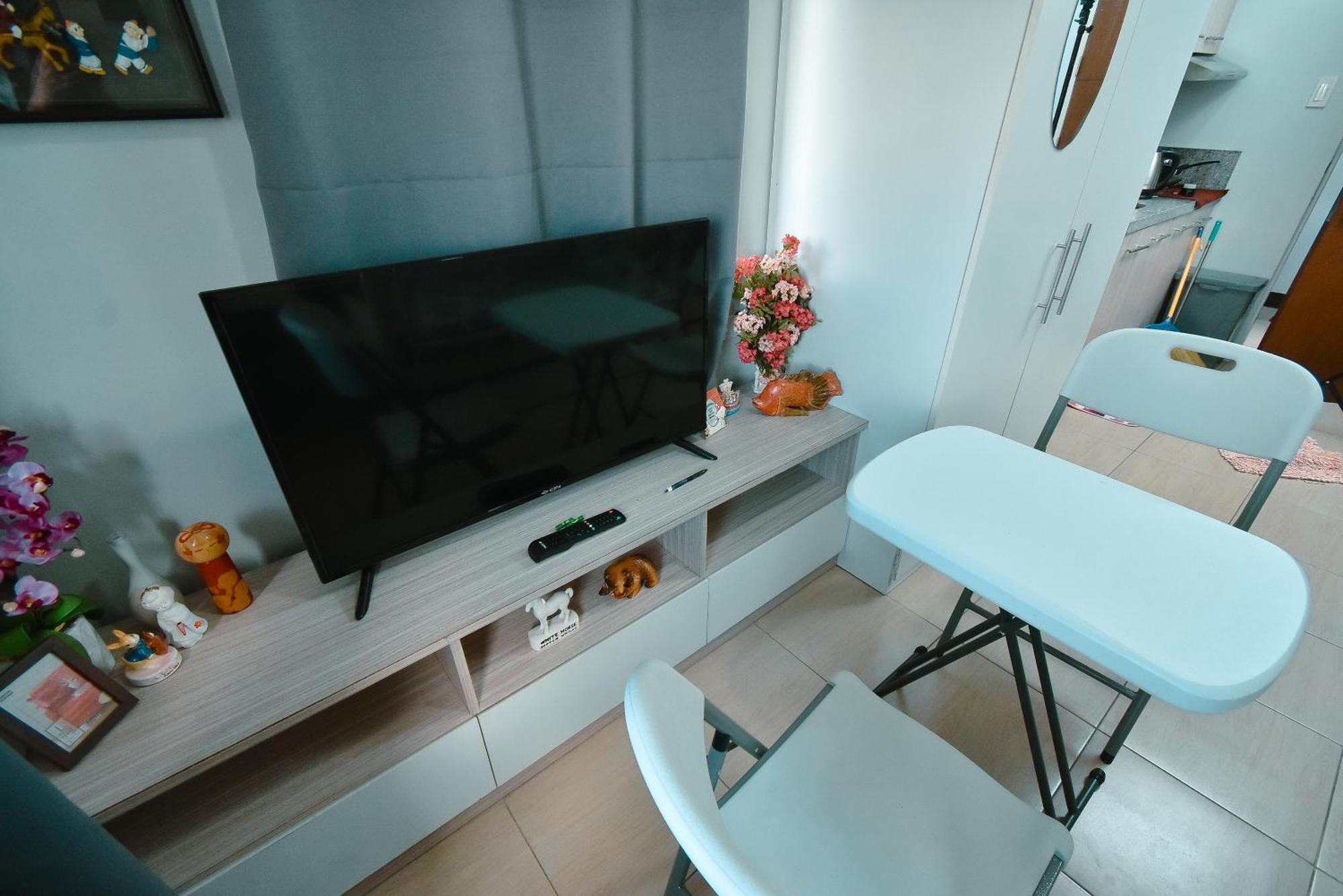 Cozy Unit With Free Pool, Netflix & Wifi In Alabang Crq3 Lejlighedshotel Muntinlupa City Eksteriør billede